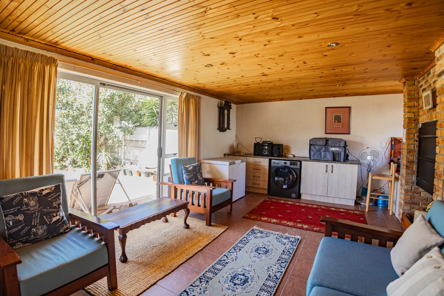 4 Bedroom Property for Sale in Amandelrug Western Cape